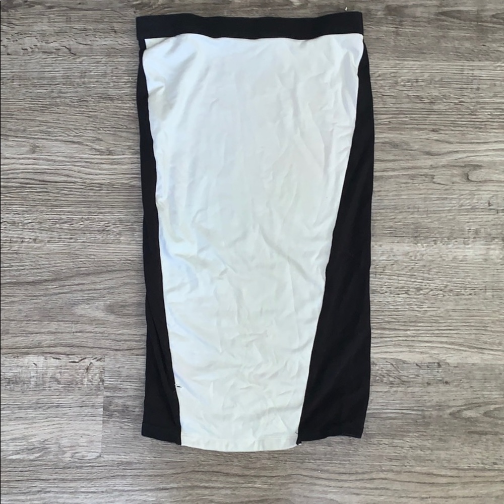 Express black and white pencil skirt